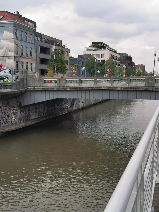 Cosy Appartement With Canal View Brussels 0*,